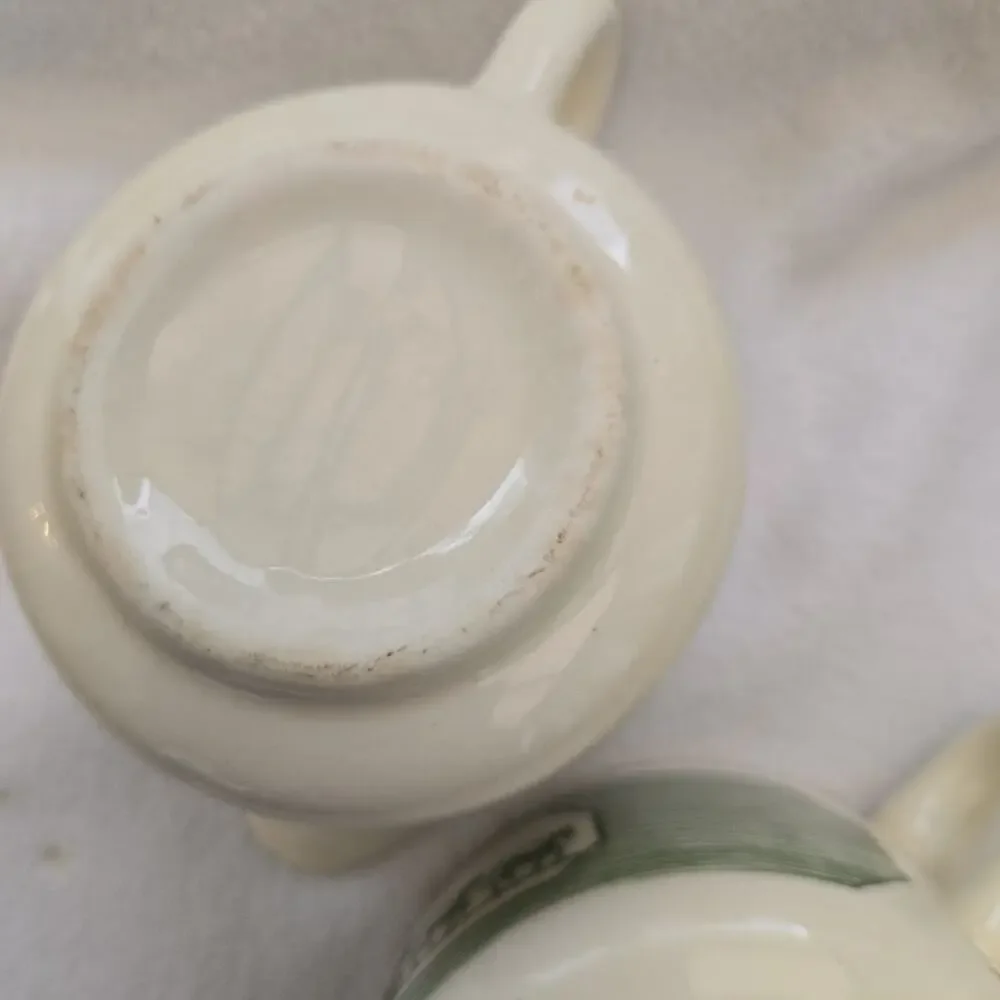 MCM Creamer and Sugar Bowl, Horse and Carriage, Cream and Green COTTAGE CORE
